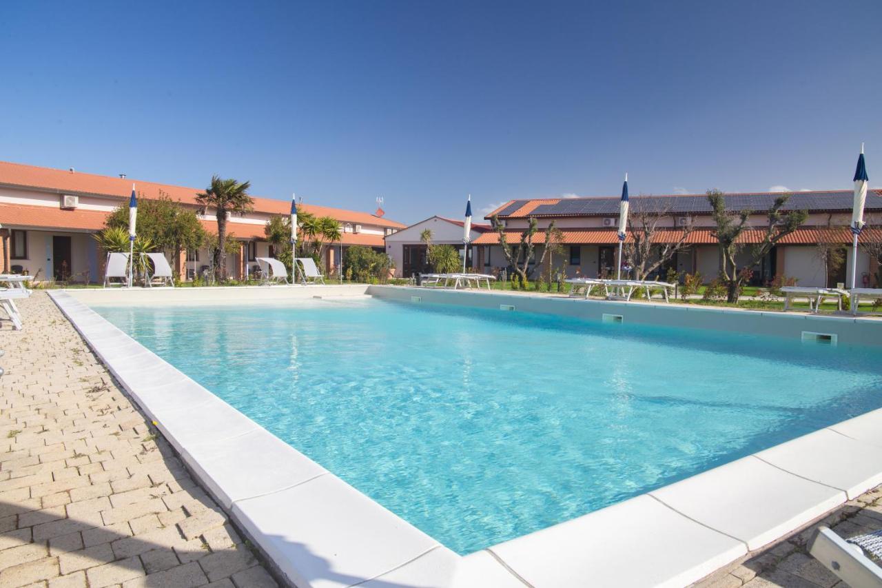 Delfino Tuscany Resort Marina di Cecina Esterno foto
